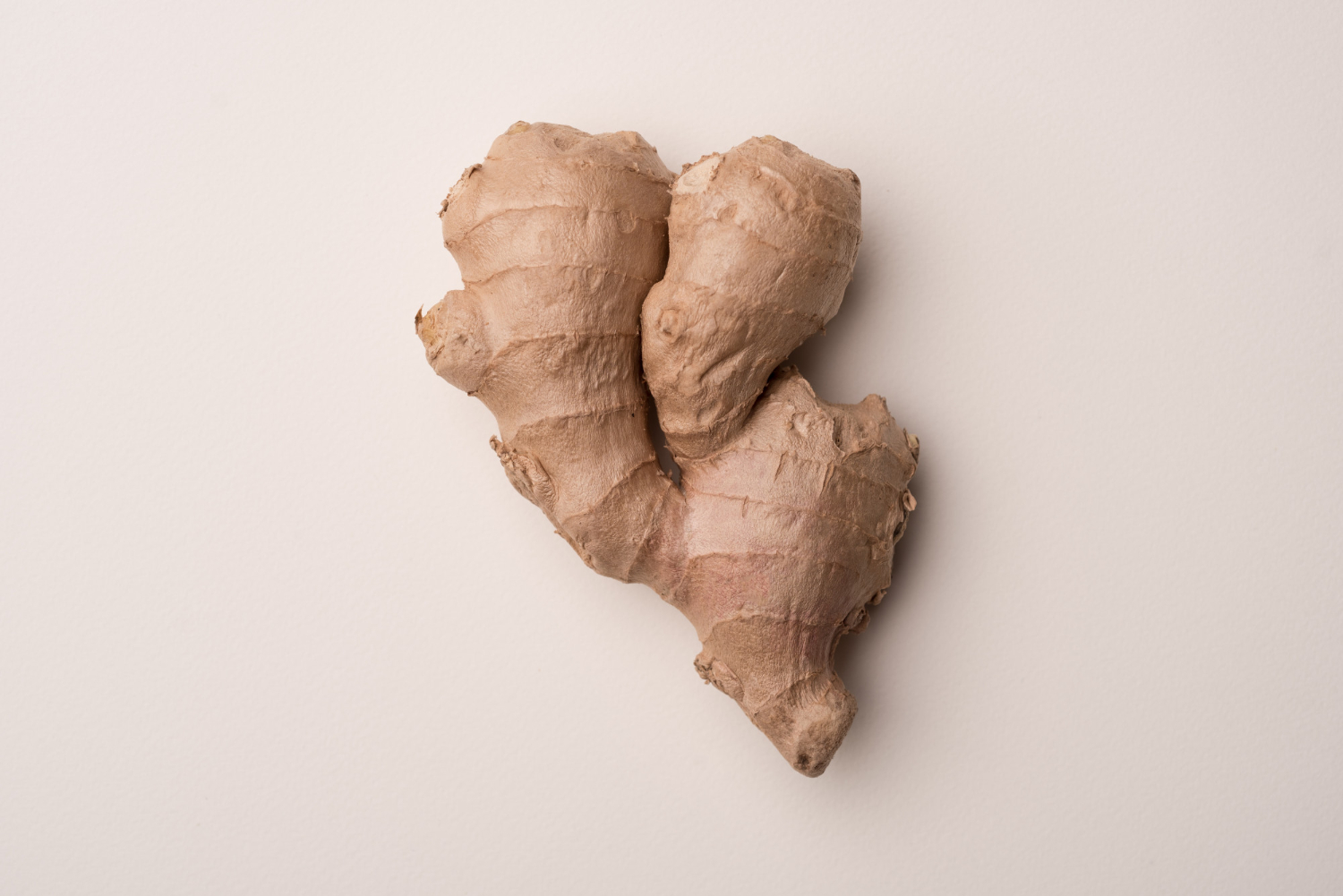 Μπορεί πραγματικά το τζίντζερ να καταπραΰνει το στομάχι;